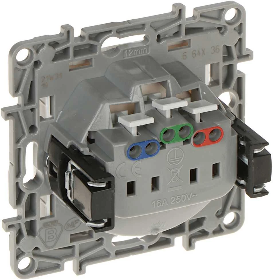 PAVIENIS LIZDAS LE-664536 Niloe 230 V 16 A LEGRAND