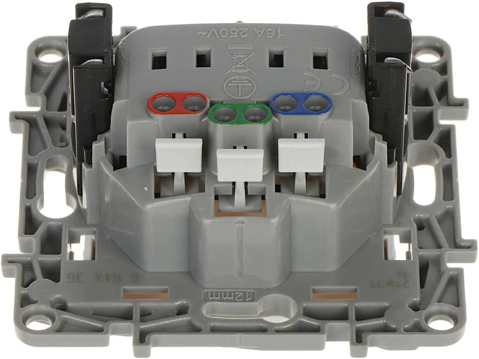 PAVIENIS LIZDAS LE-664536 Niloe 230 V 16 A LEGRAND