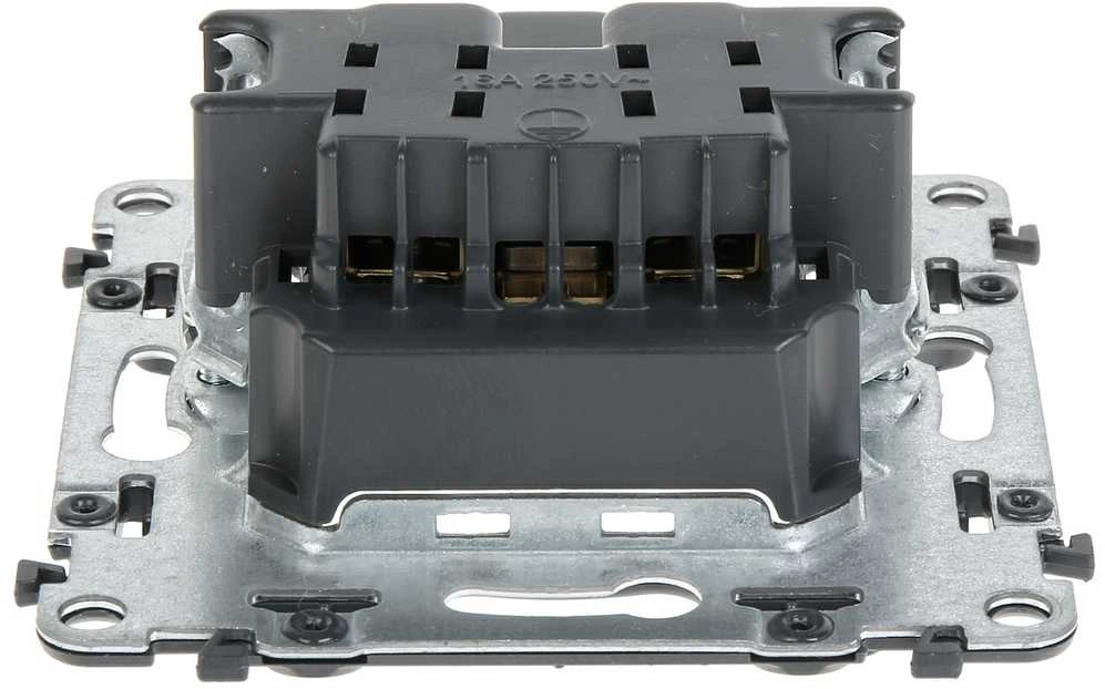 PAVIENIS LIZDAS LE-753184 Valena Life 230 V 16 A LEGRAND