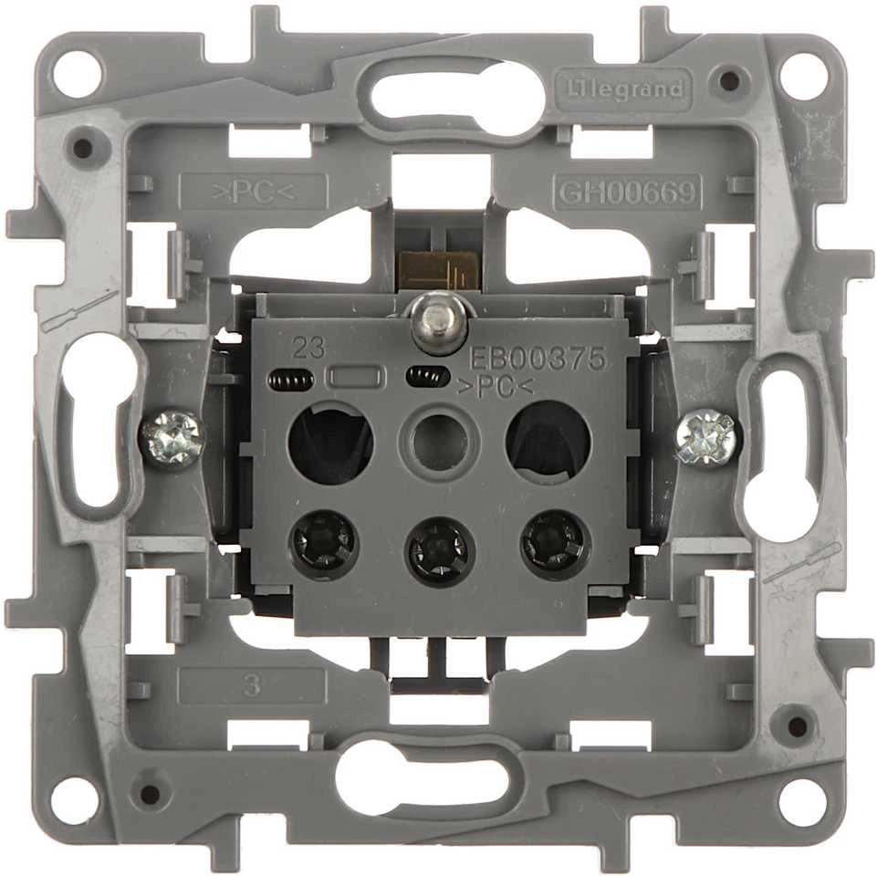 PAVIENIS LIZDAS LE-764537 Niloe 230 V 16 A IP44 LEGRAND