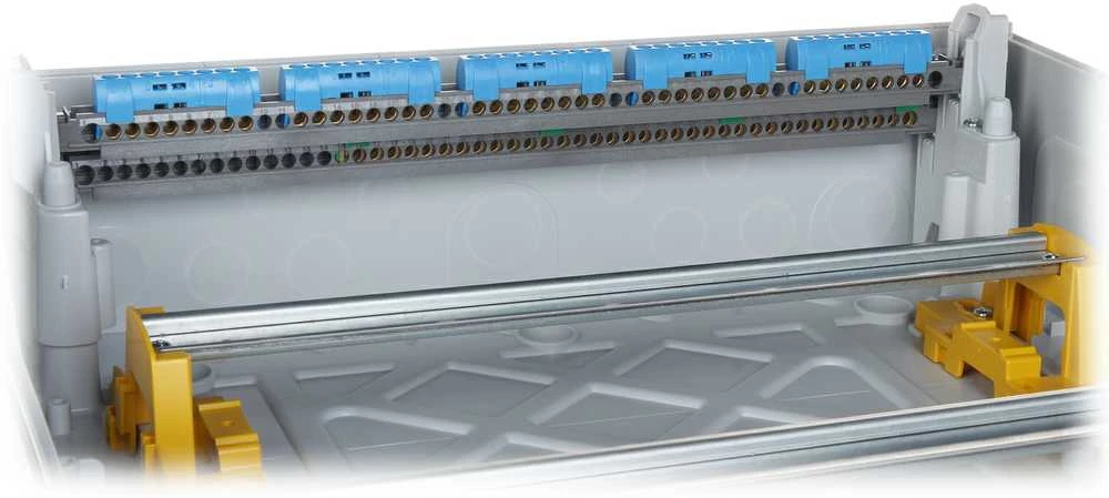 PAVIRŠINIO MONTAVIMO HERMETINIS SKIRSTIKLIS 72 - MODULINIS LE-601948 RN65 LEGRAND