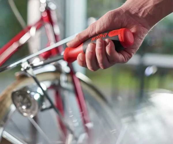 RANKENA SU KEIČIAMAIS ANTGALIAIS WH-LIFTUP/38605 WIHA