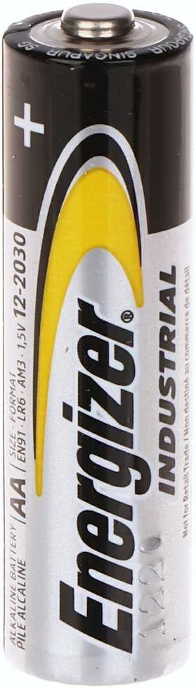 Energizer AA šarminis elementas iš arti