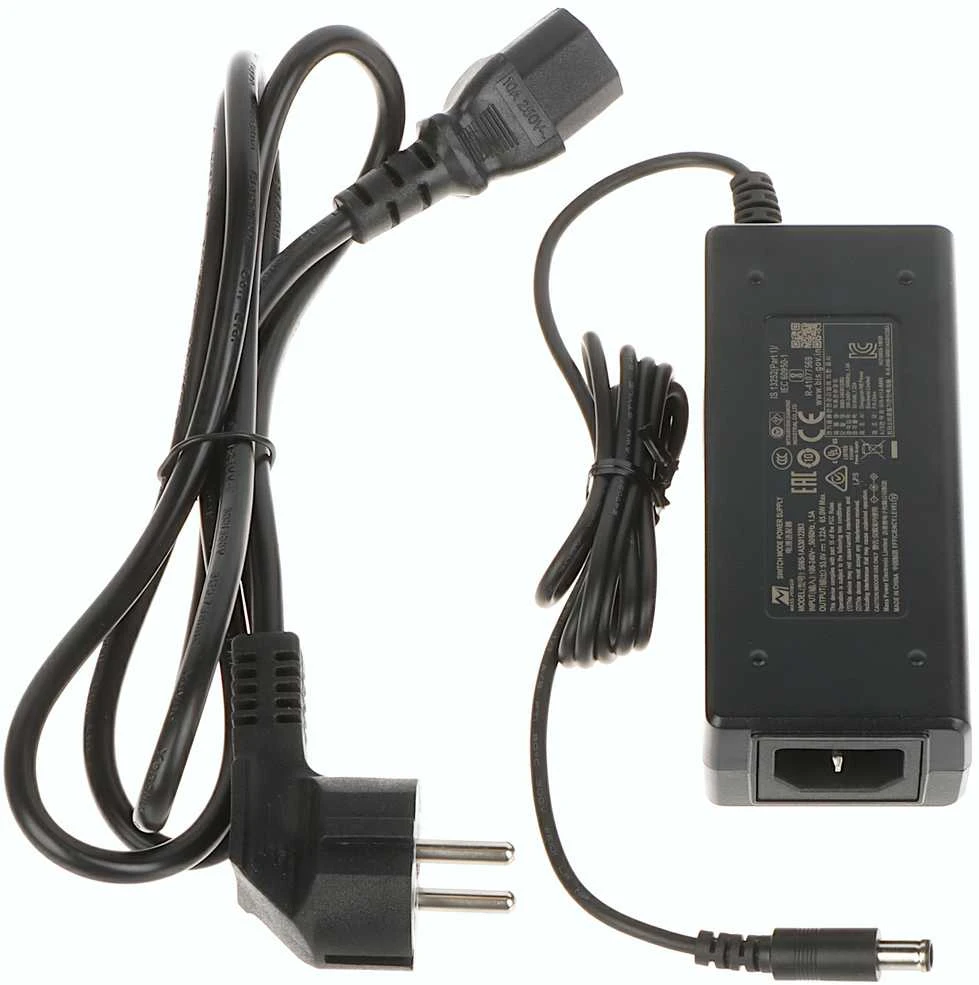 Šakotuvas SWITCH POE PFS3006-4ET-60-V2 4 PRIEVADŲ DAHUA