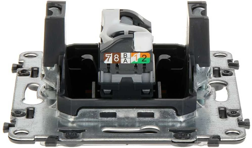 UŽBAIGIMO LIZDAS LE-753140 Valena Life RJ-45 LEGRAND