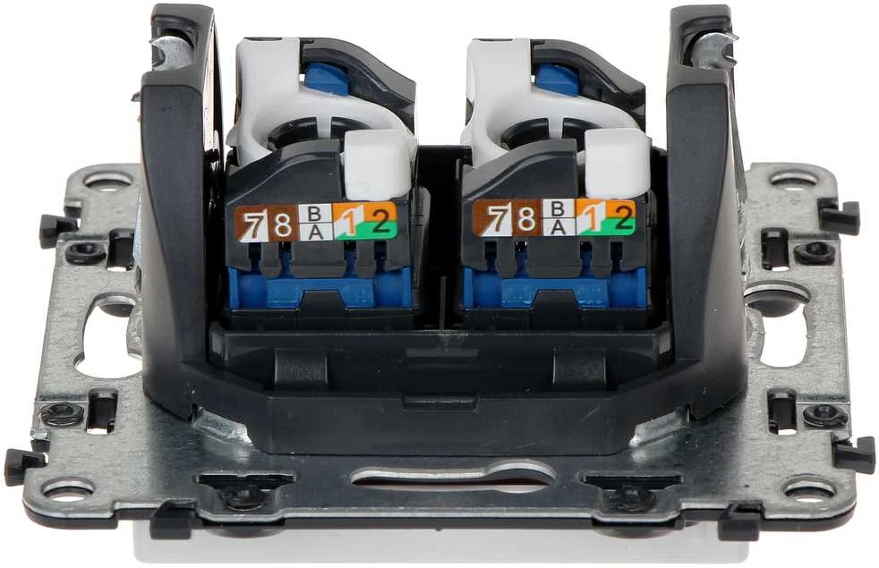 UŽBAIGIMO LIZDAS LE-753143 Valena Life RJ-45 LEGRAND