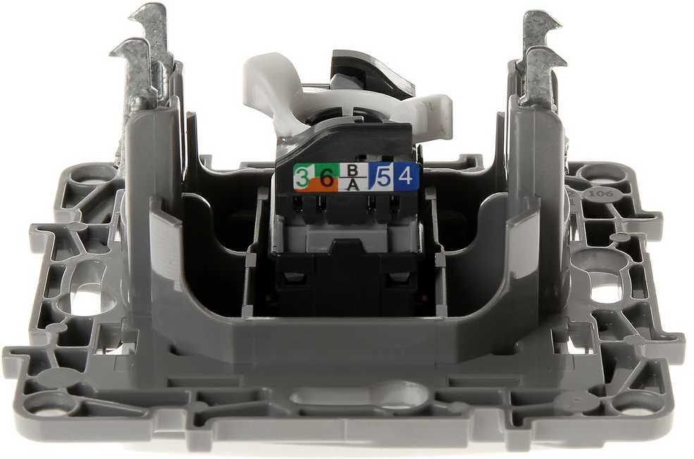 UŽBAIGIMO LIZDUKAS RJ-45 LE-764571 Niloe LEGRAND