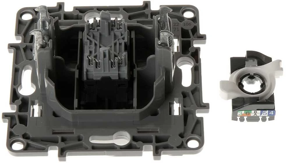 UŽBAIGIMO LIZDUKAS RJ-45 LE-764571 Niloe LEGRAND