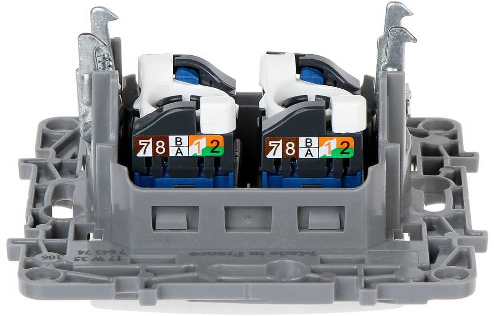 UŽBAIGIMO LIZDUKAS RJ-45 LE-764574 Niloe LEGRAND