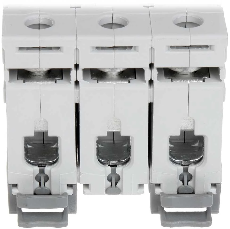 VAROMASIS JUNGIKLIS LE-403548 TRIFAZIS 32 A C TIPAS LEGRAND