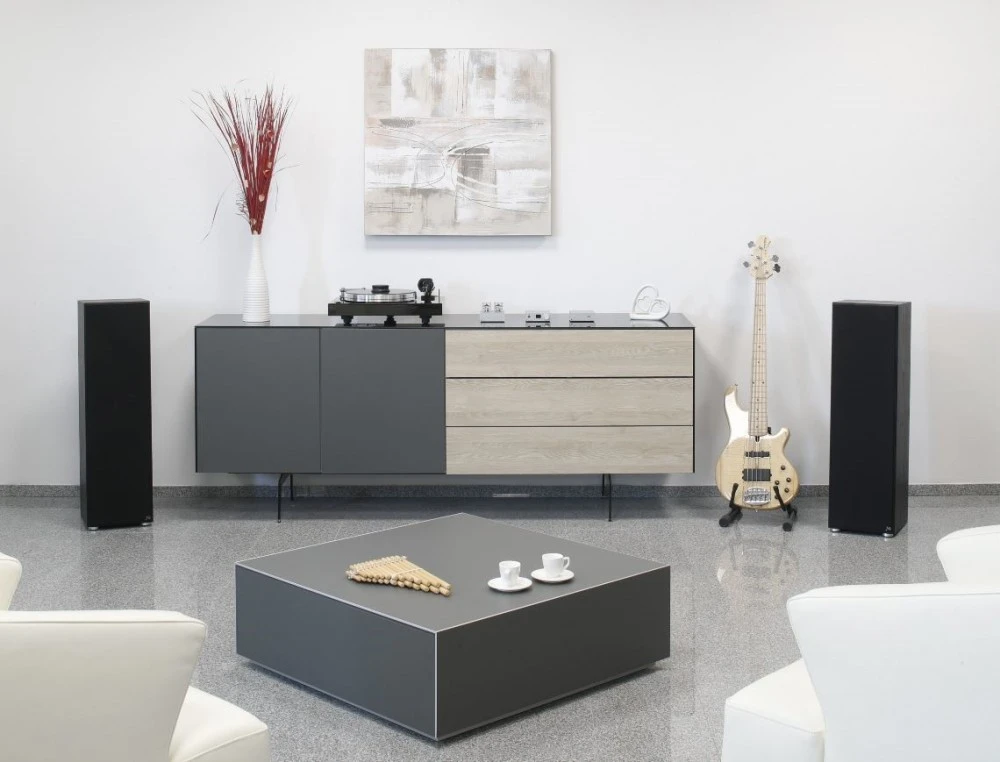 Namų kino sistema Acoustique Quality WEGA 55 - Grindų kolonėlė, trijų juostų garsiakalbių komplektas, kurio galia 250 W / Juodas ASH aprašymas - Prekės nuotrauka Namų kino sistema Acoustique Quality WEGA 55 - Grindų kolonėlė, trijų juostų garsiakalbių komplektas, kurio galia 250 W / Juodas ASH aprašymas - Prekės nuotrauka