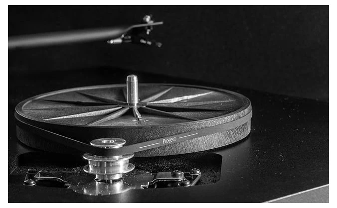 Patobulintas Pro-Ject DEBUT III patefonų priežiūros rinkinys aprašymas - Prekės nuotrauka