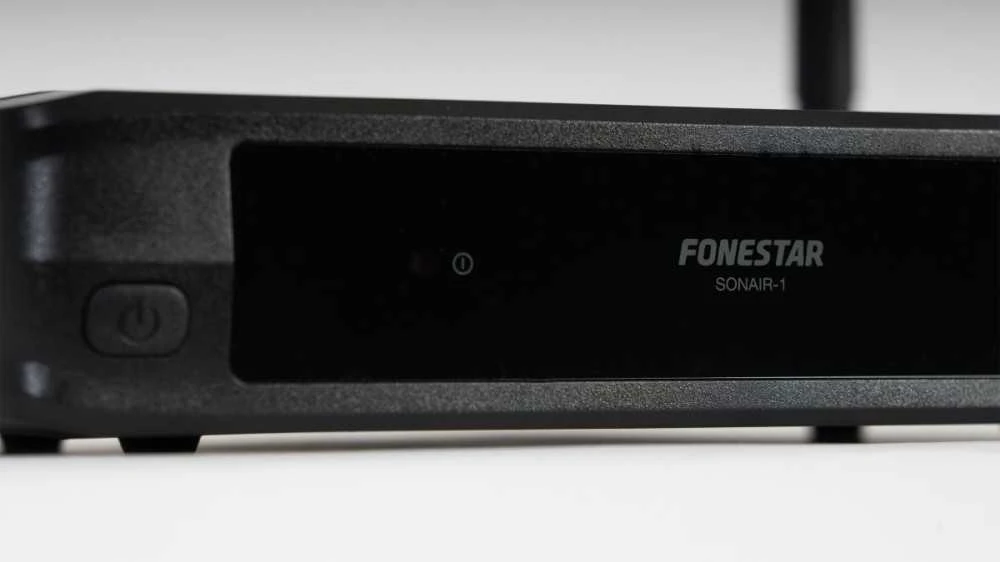 „Fonestar SONAIR-1M“ – nešiojamas belaidis UHF mikrofonas su fiksuotu dažniu