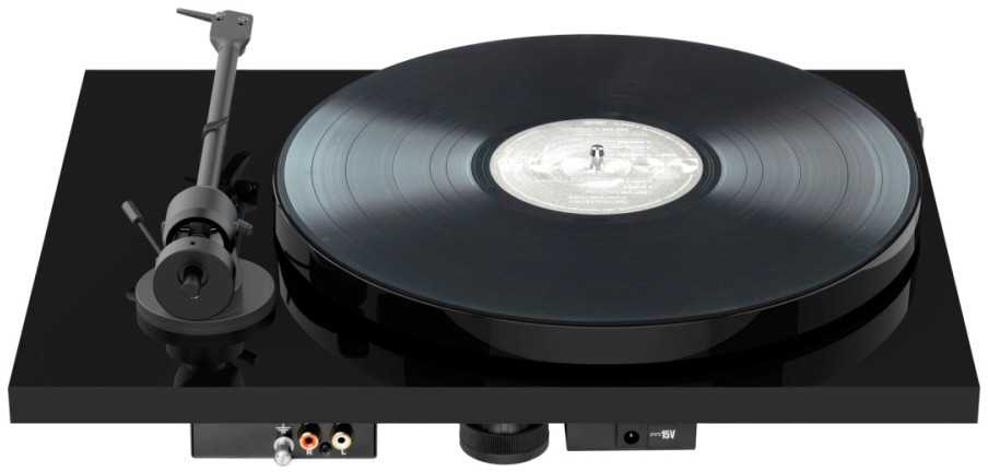 Patefonas Pro-Ject E1 PHONO su Audio-Technica AT3600L galvute ir priešstiprintuviu, Blizgiai juodas