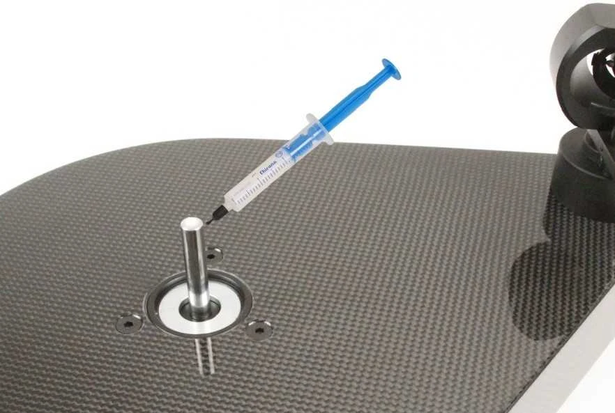 „Pro-Ject Grease-it“ alyva, skirta sutepimo stalo guoliams tepti