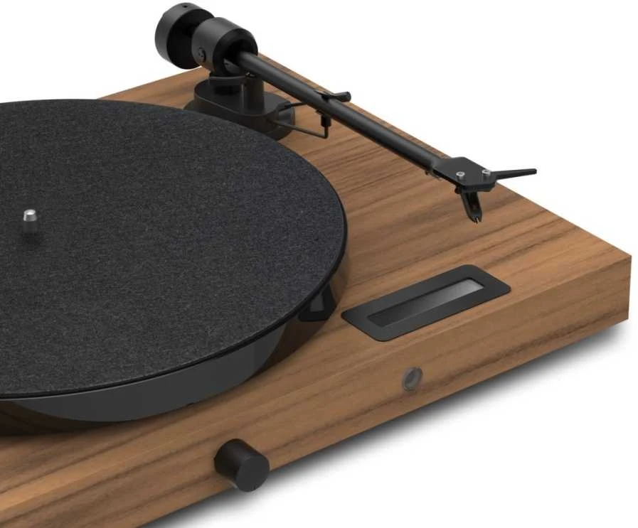 Patefonas Pro-Ject JukeBox E1 su OM5e galvute ir Bluetooth, Graikiško riešuto spalvos