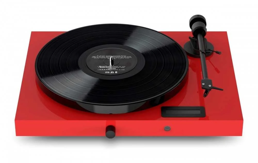 Patefonas Pro-Ject JukeBox E1 su OM5e galvute ir Bluetooth, Raudonas