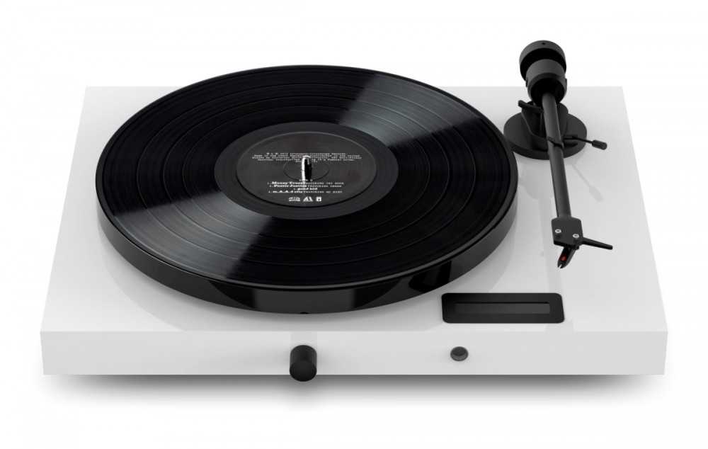 Patefonas Pro-Ject JukeBox E1 su OM5e galvute ir Bluetooth, Baltas
