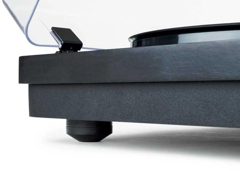 Patefonas Thomson TT650BT su įmontuotais garsiakalbiais, Bluetooth ir USB