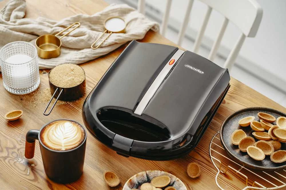 Sumuštinių keptuvas Mesko | Riešutų gaminimo aparatas | MS 3041 | Riešutų gaminimo aparatas | 1600 W | Kepinių skaičius: 24 | Riešutai