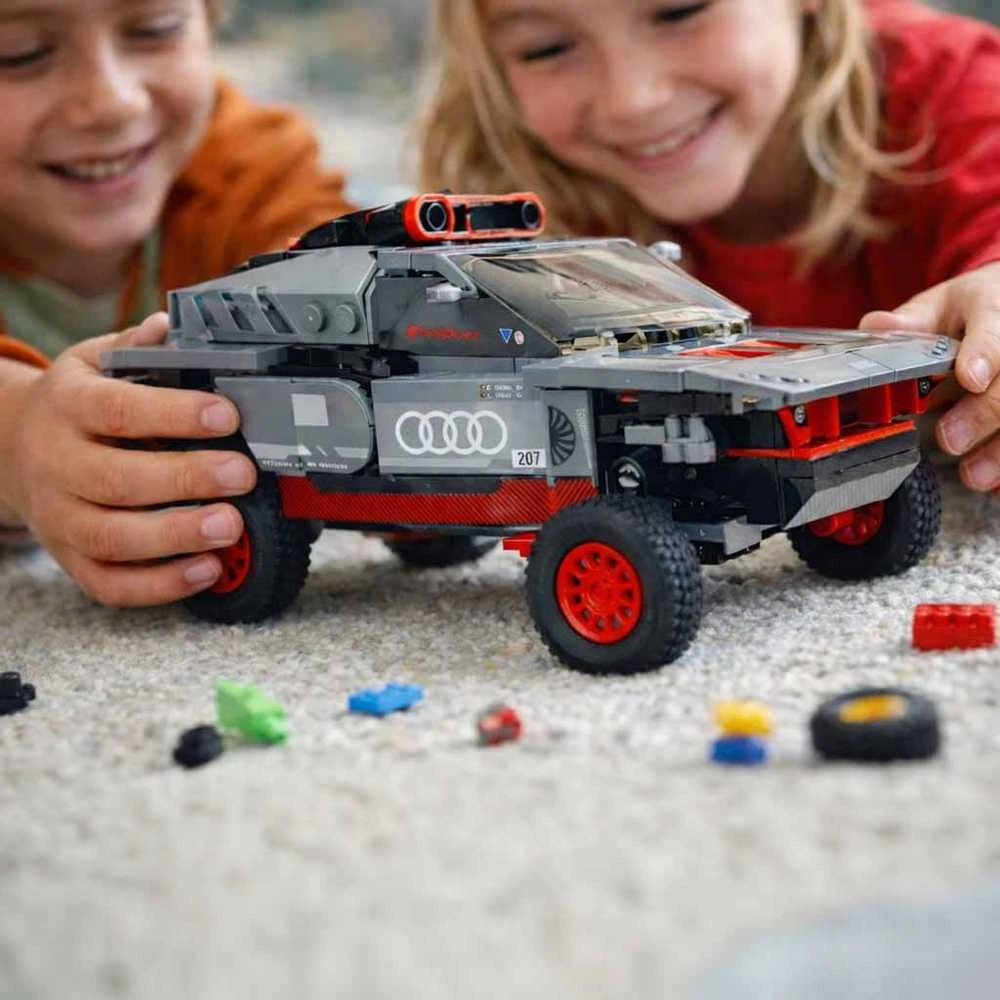 RC automobilis 1:30