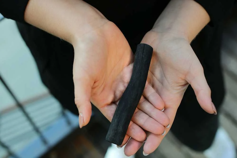 Black Blum Juodas Blum Kasetė filtrujący Juodas + Blum Binchotan 1 vnt.