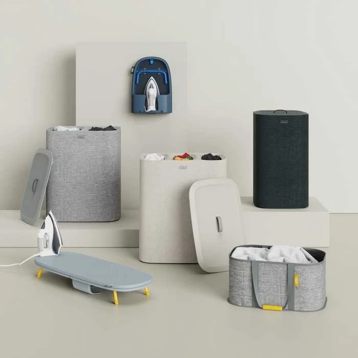 Joseph Joseph Joseph Tota 3 skyrių 90 l smėlio spalva