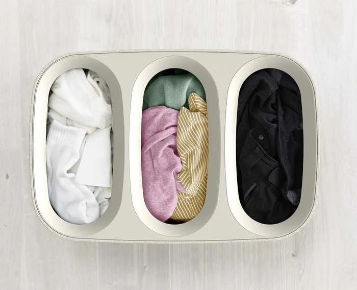 Joseph Joseph Joseph Tota 3 skyrių 90 l smėlio spalva