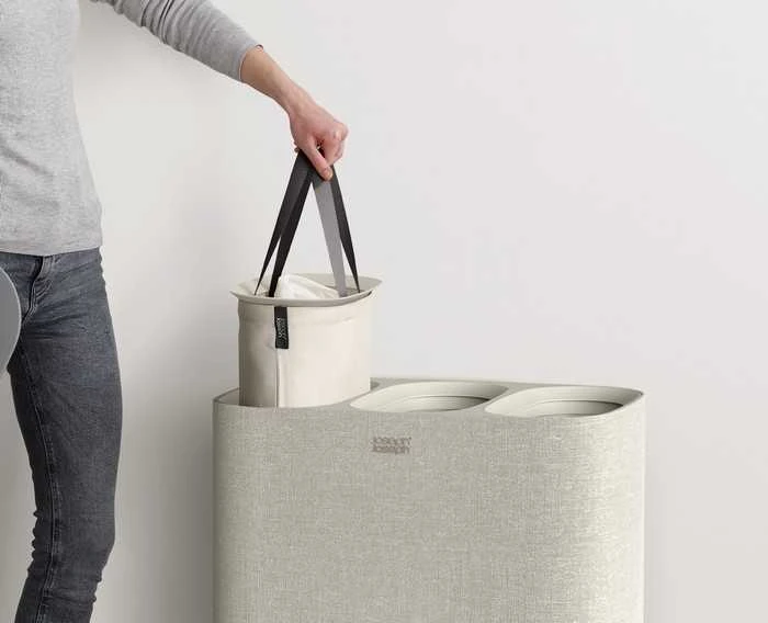 Joseph Joseph Joseph Tota 3 skyrių 90 l smėlio spalva