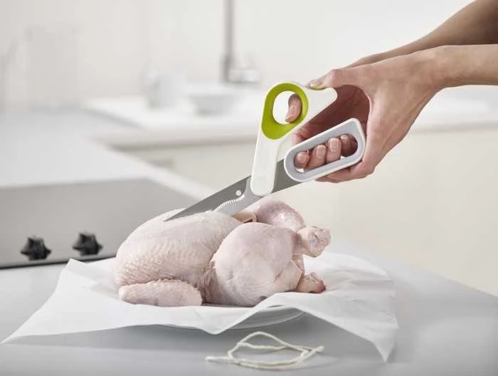 Joseph Joseph JJ-PowerGrip™ virtuvės žirklės, balta ir-žalia