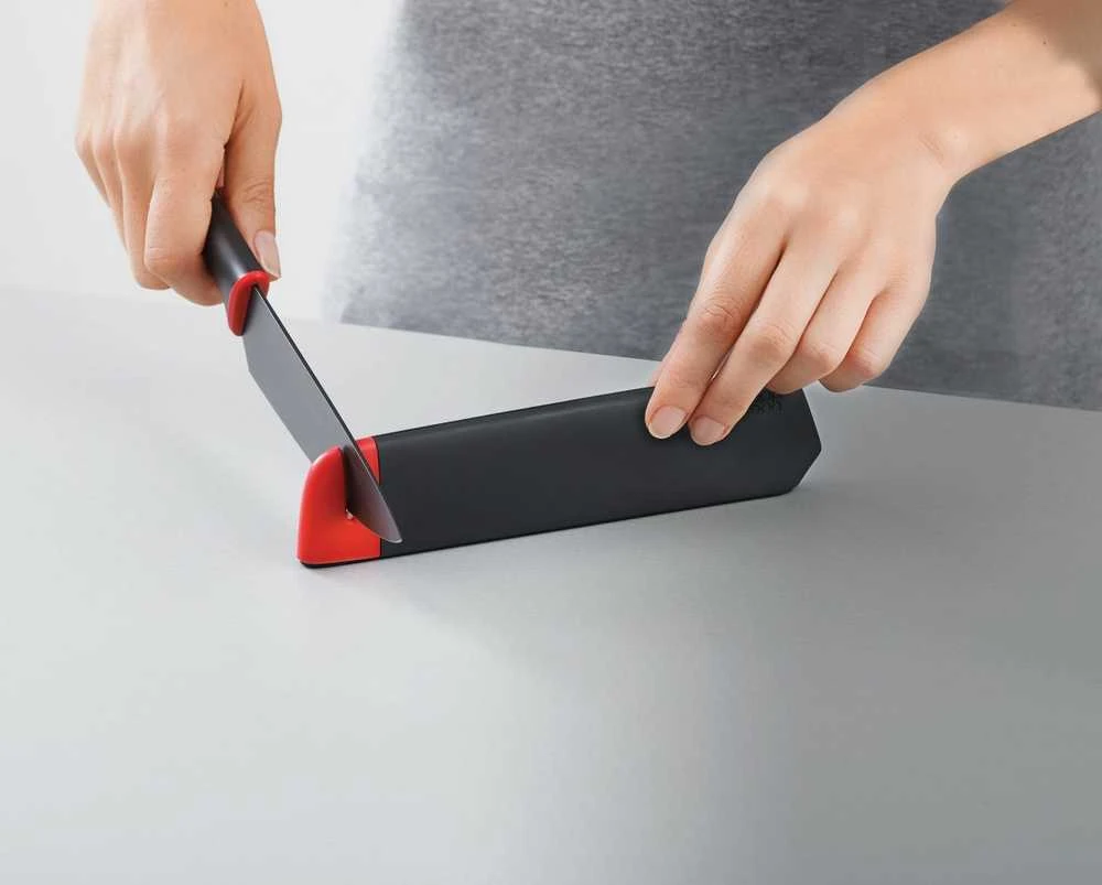 Joseph Joseph Joseph Slice&Sharpen 10146 juoda