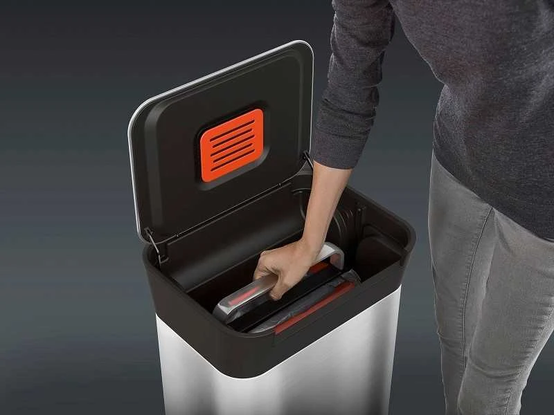 Joseph Joseph JJ-Šiukšliadėžė 30l Titan, plieno