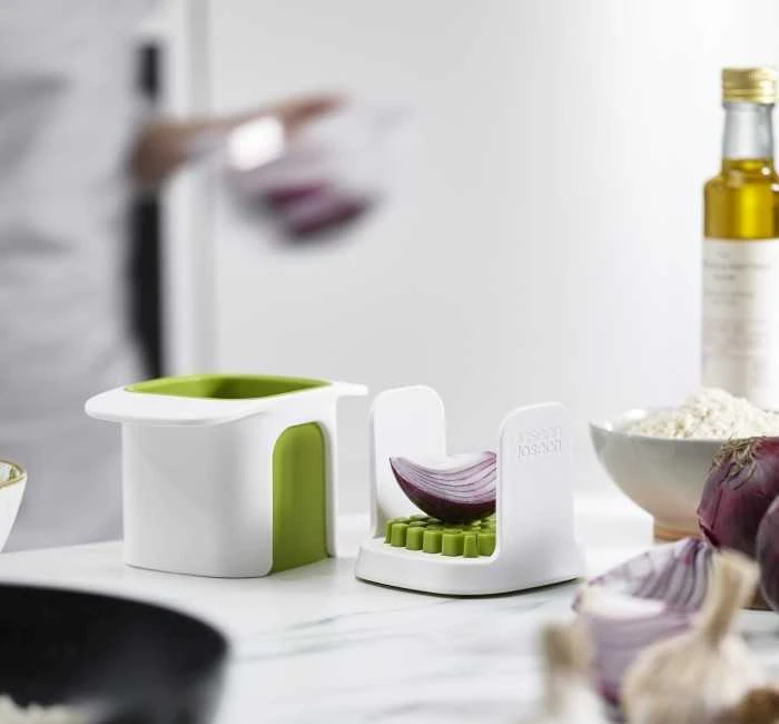 Joseph Joseph JJ-ChopCup daržovių smulkintuvas, balta ir žalia