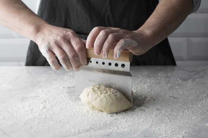 Tešlos grandiklis su matavimo puodeliu INNOVATIVE KITCHEN / Mason Cash
