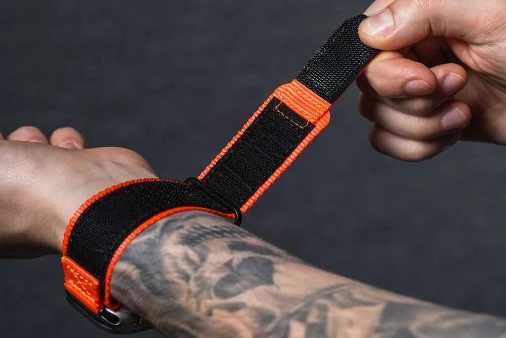 FORCELL F-DESIGN FA05 nylon apyrankė skirta Apple Watch 42 / 44 / 45 / 49 mm oranžinės spalvos