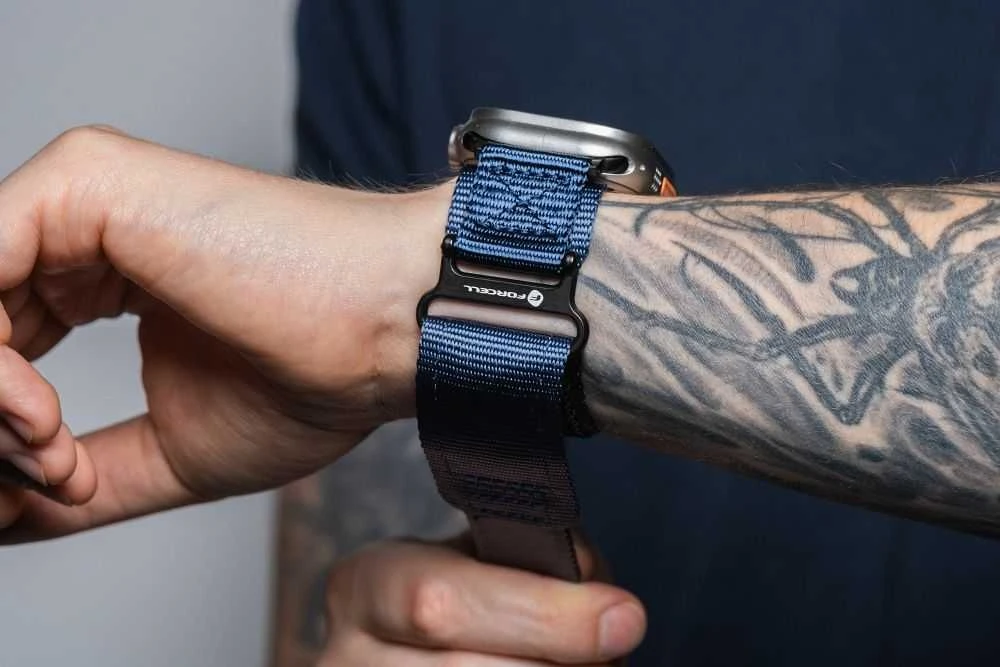 FORCELL F-DESIGN FA05 nylon apyrankė skirta Apple Watch 42 / 44 / 45 / 49 mm mėlynos spalvos