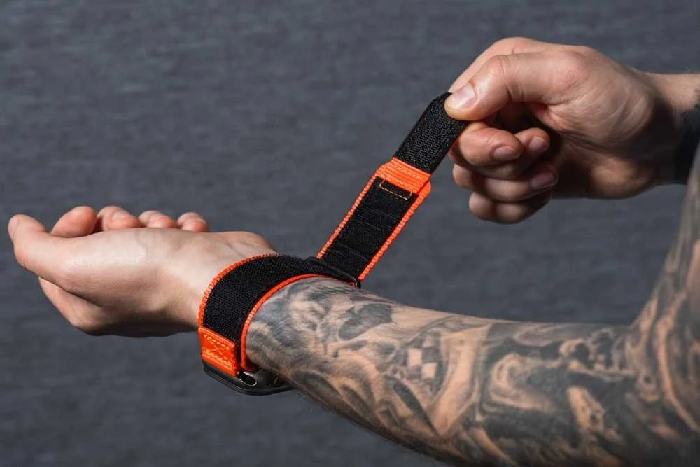 FORCELL F-DESIGN FA05 nylon apyrankė skirta Apple Watch 38 / 40 / 41 mm oranžinės spalvos