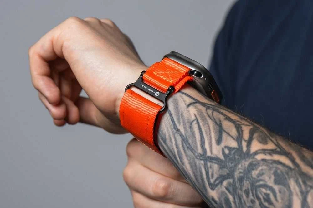 FORCELL F-DESIGN FA05 nylon apyrankė skirta Apple Watch 42 / 44 / 45 / 49 mm oranžinės spalvos