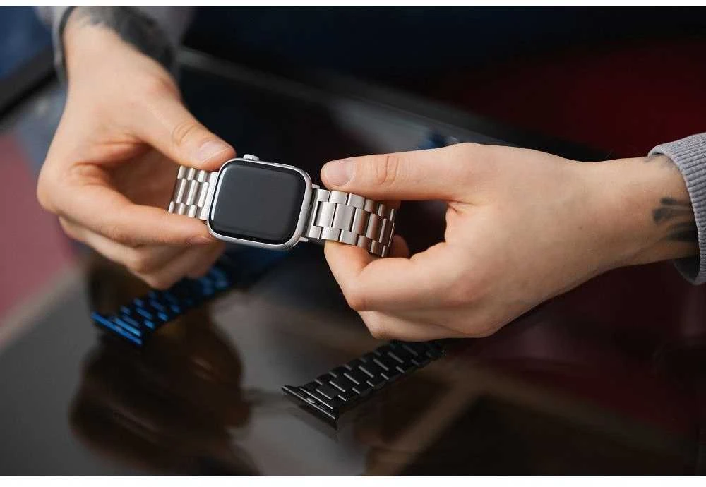 FORCELL F-DESIGN FA10 stainless steel apyrankė skirta Apple Watch 38 / 40 / 41 mm sidabro spalvos