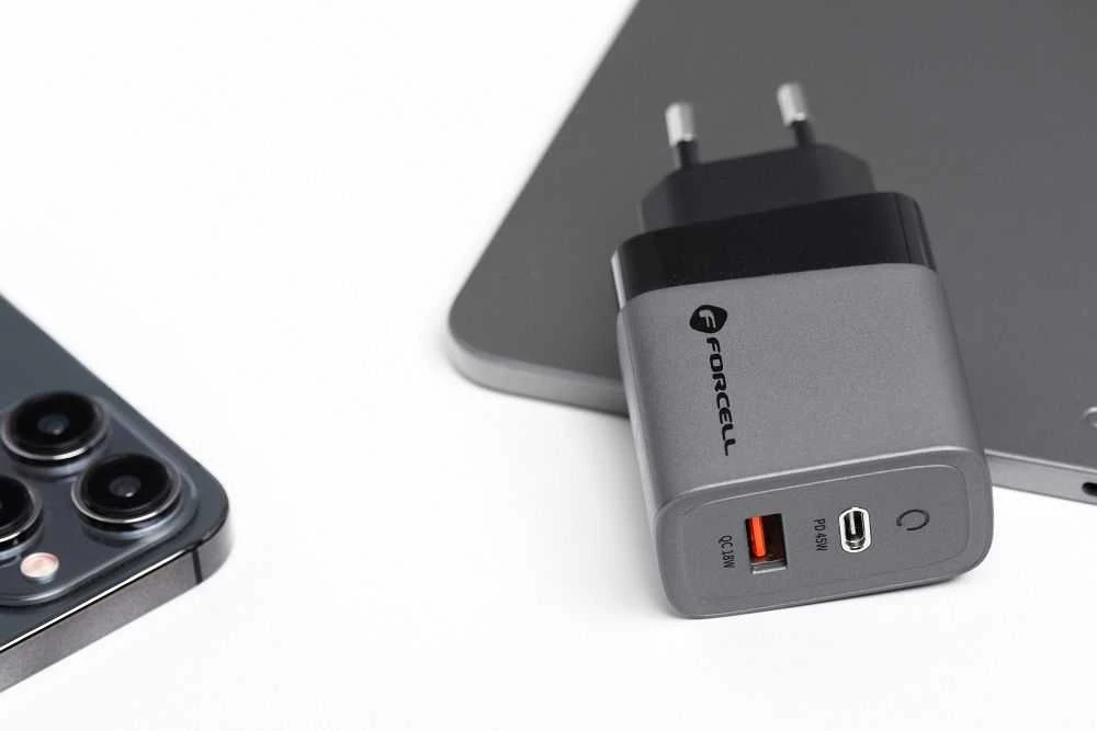 Įkroviklis Forcell F-Energy (1xUSB-C;1xUSB 4A 45W) juodas