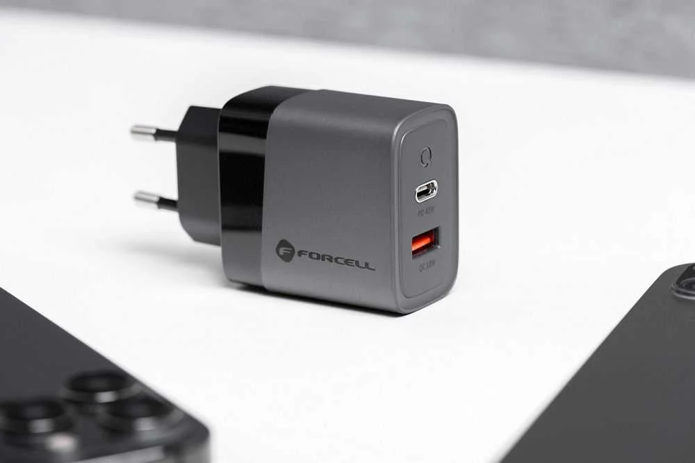 Įkroviklis Forcell F-Energy (1xUSB-C;1xUSB 4A 45W) juodas