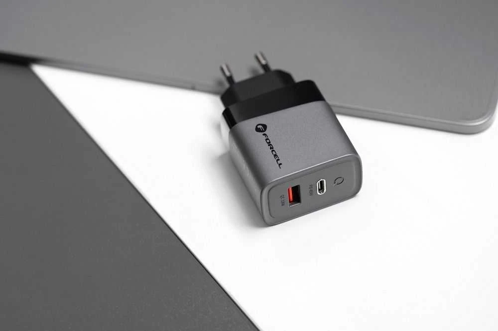 Įkroviklis Forcell F-Energy (1xUSB-C;1xUSB 4A 45W) juodas