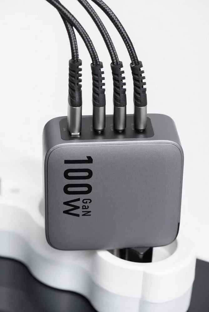 Telefono įkroviklis Forcell F-Energy GaN 3 x USB C + USB A QC4.0 PD 5A 100W VT-46 pilka
