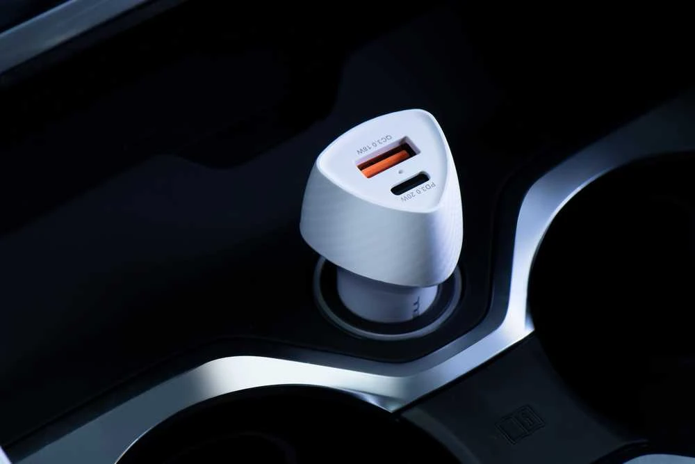 Įkroviklis automobilinis Forcell (CC50-1A1C) (1xUSB-C; 1xUSB; 5A 38W) baltas