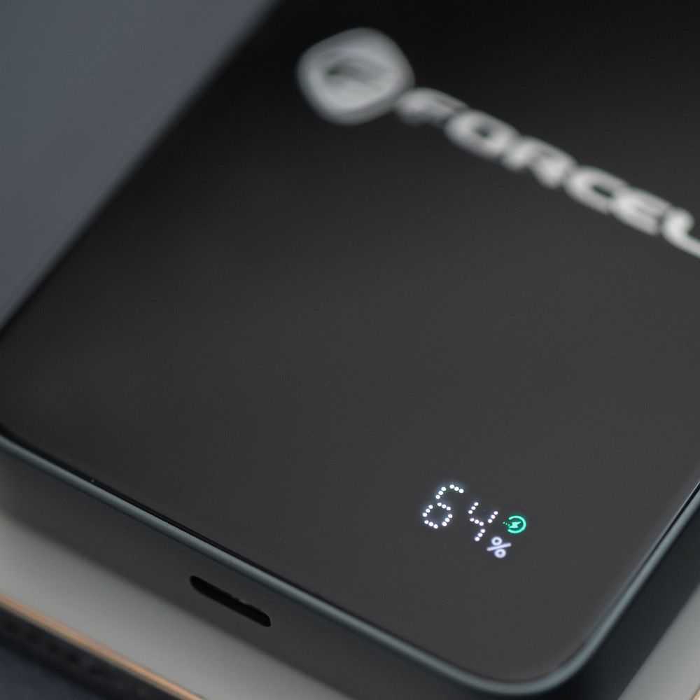Powerbank compatible with MagSafe Forcell F-Energy SuperSlim F10K8 QC4.0 PD3.0 15W 10000 mAh juodas