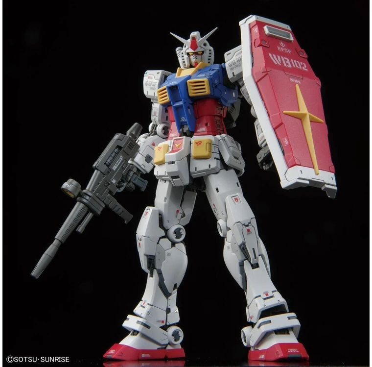 Bandai RG 1/144 RX-78-2 GUNDAM Ver. 2.0