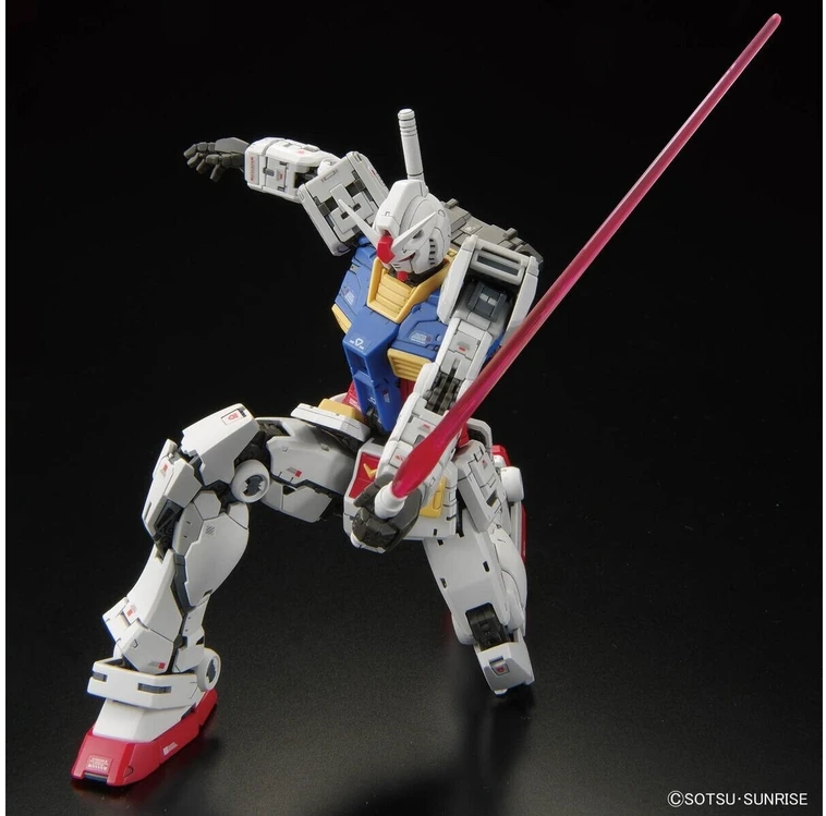 Bandai RG 1/144 RX-78-2 GUNDAM Ver. 2.0