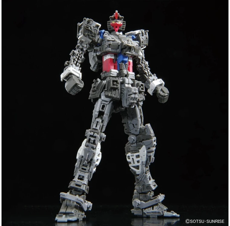 Bandai RG 1/144 RX-78-2 GUNDAM Ver. 2.0