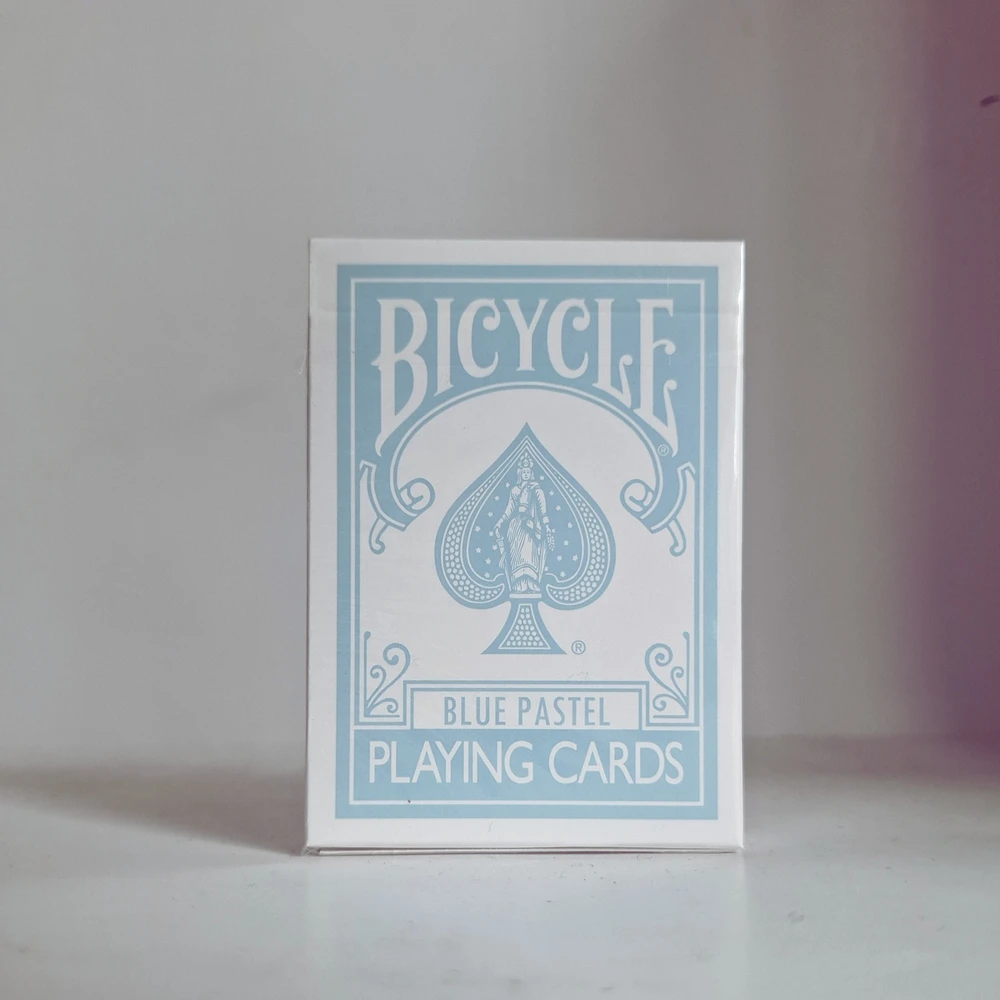 Bicycle Pastel žaidimo kortų kaladė – pastelinė mėlyna, Air-Cushion apdaila
