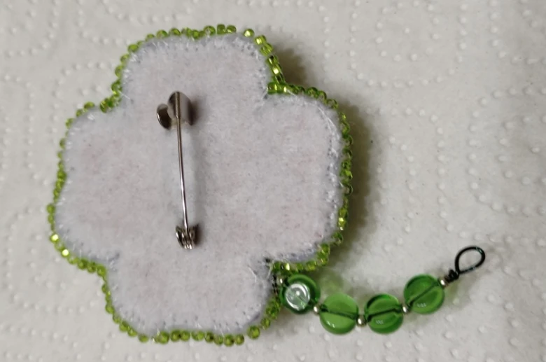 Charivna Mit Karoliukų siuvinėjimo rinkinys sagės gamybai Crystal Art „Sėkmės simbolis“